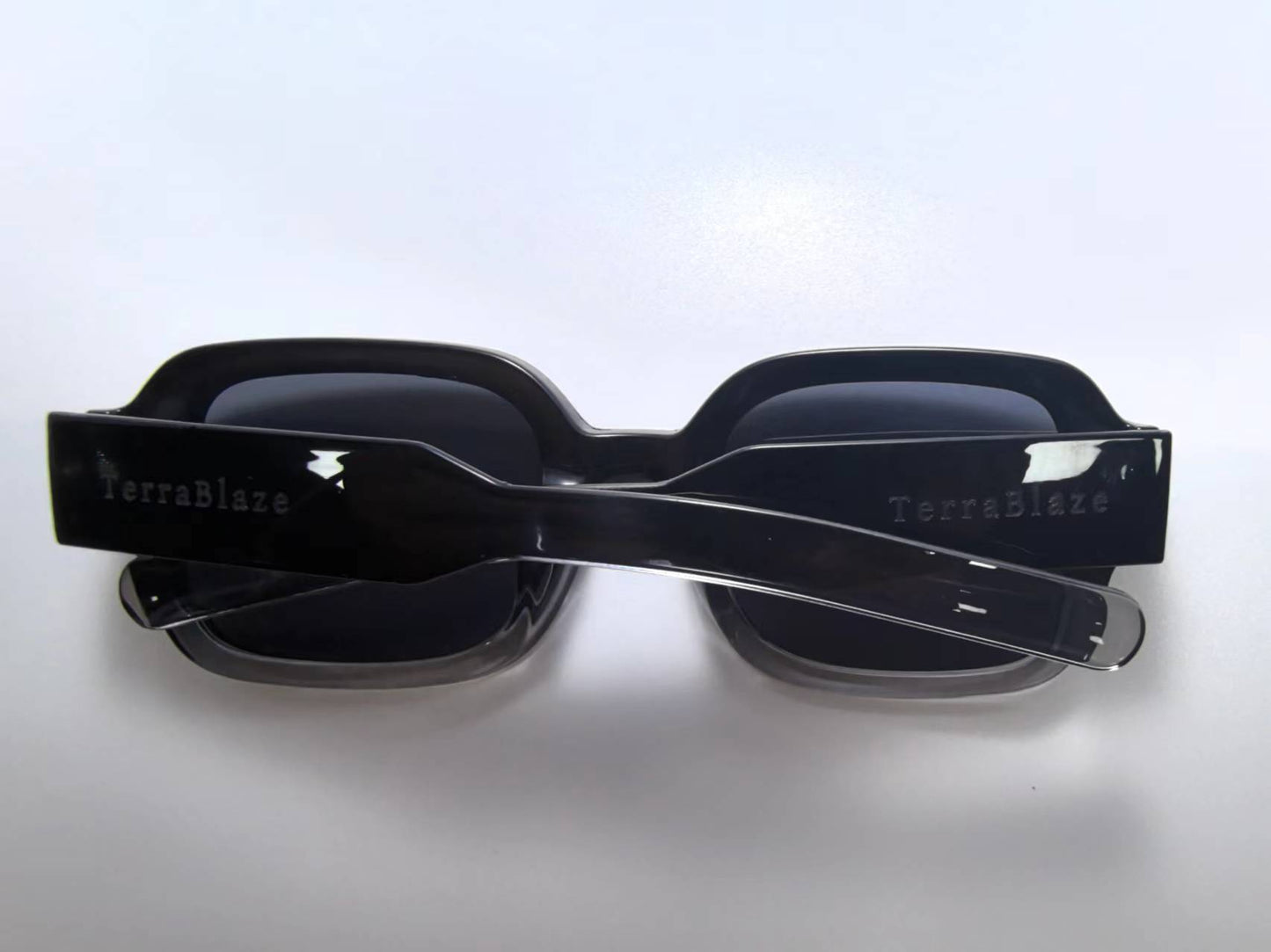 TerraBlaze Gradient Frame Square Sunglasses S43-1