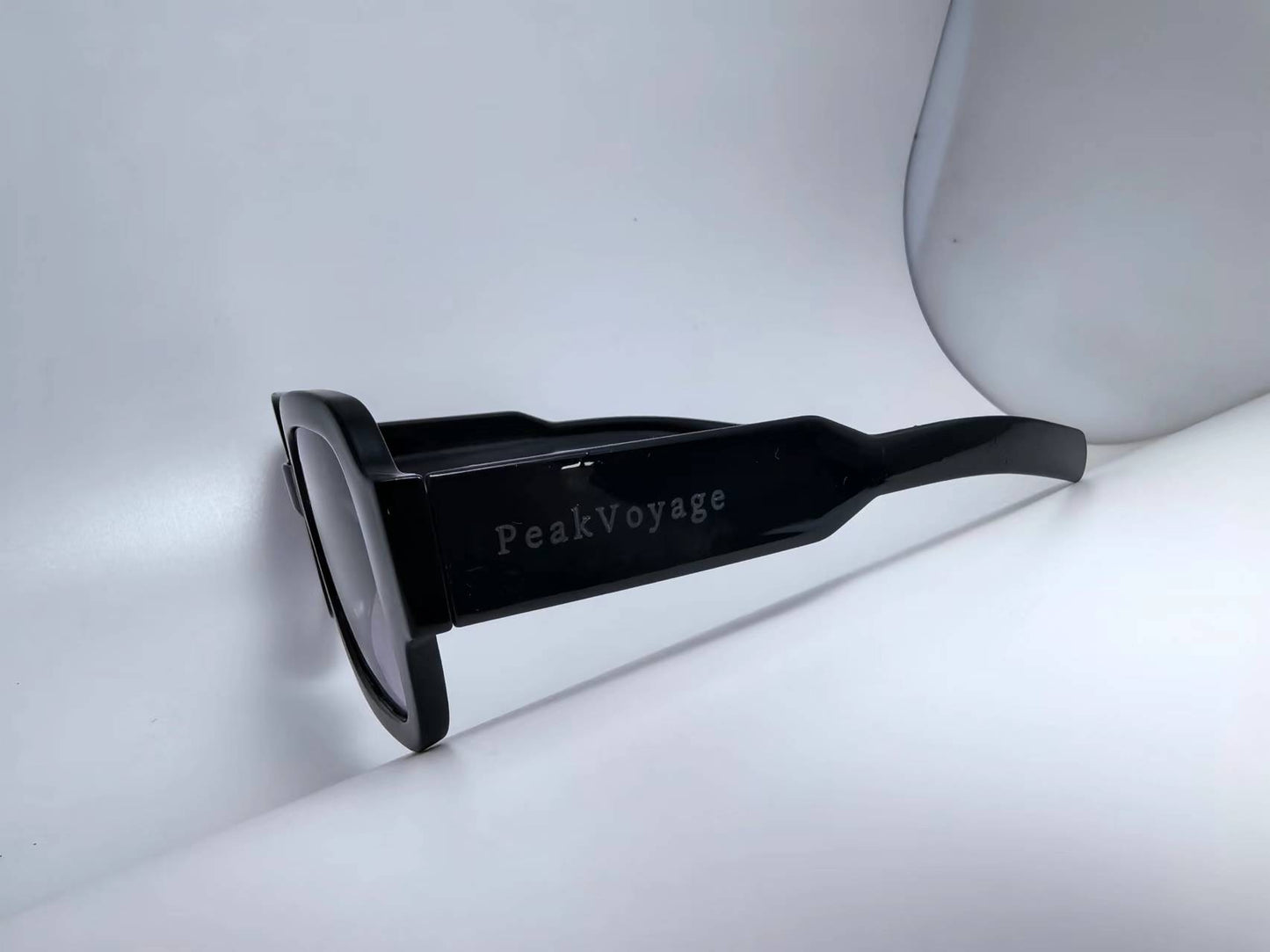 PeakVoyage Classic Oversized Rectangle Sunglasses S34-8
