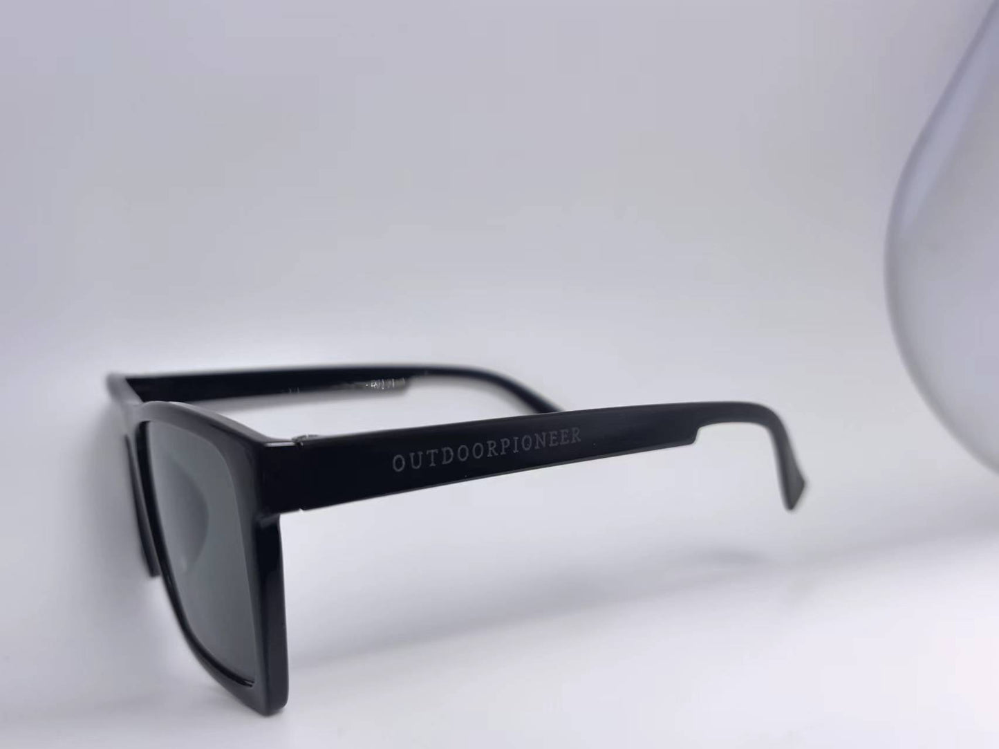 OUTDOORPIONEER Luxury Oversized Cat-Eye Sunglasses S47-1