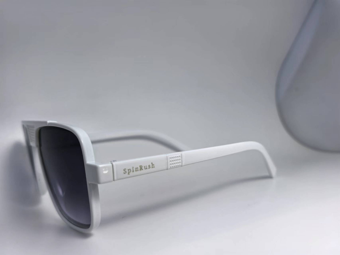SpinRush Lightweight Oversized Sunglasses S92-1