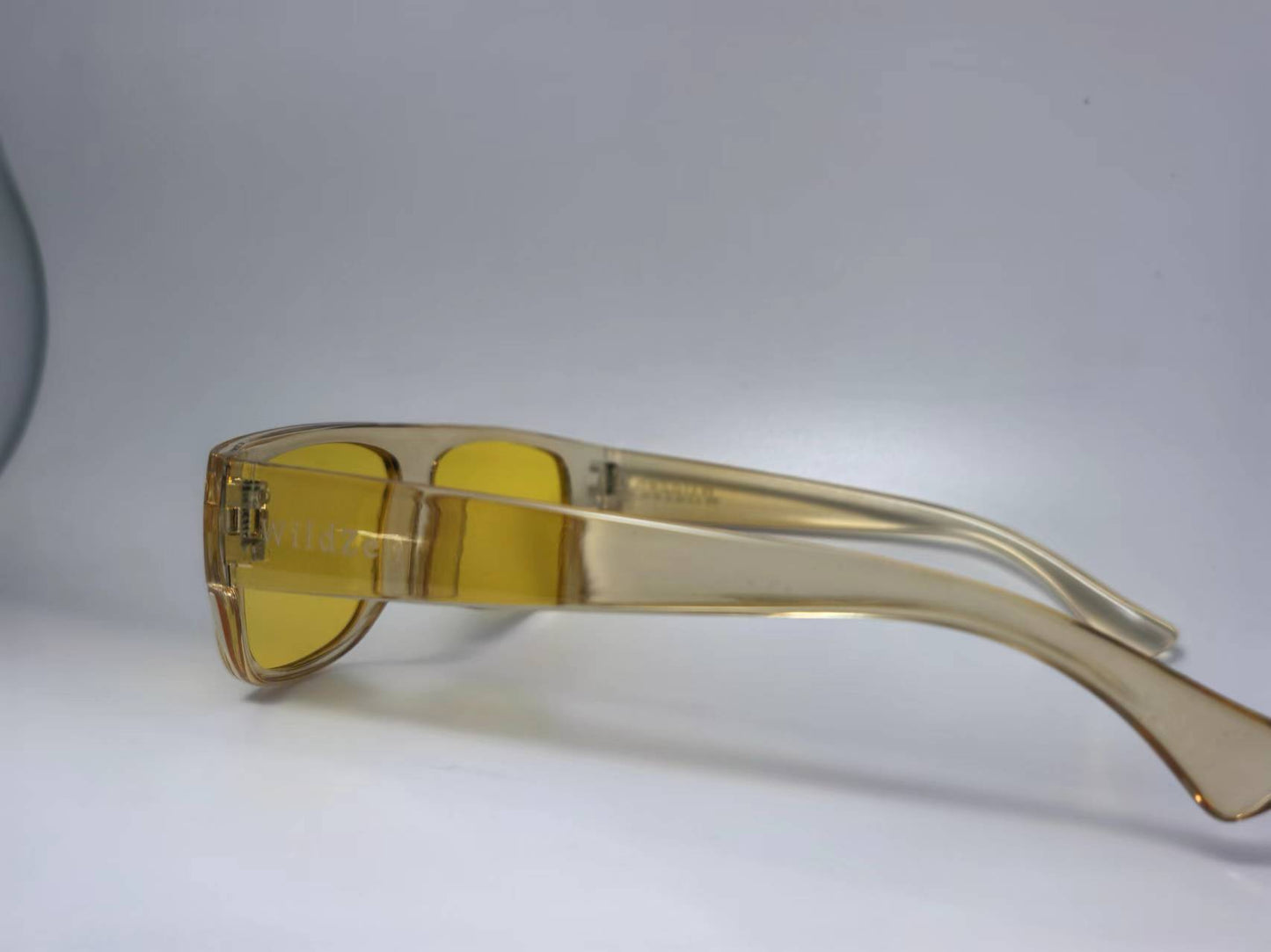 WildZen Classic Translucent Rectangle Sunglasses S49-5