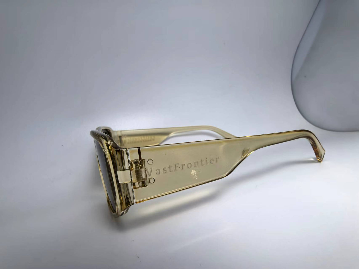 VastFrontier Luxury Translucent Rectangle Sunglasses 43-6