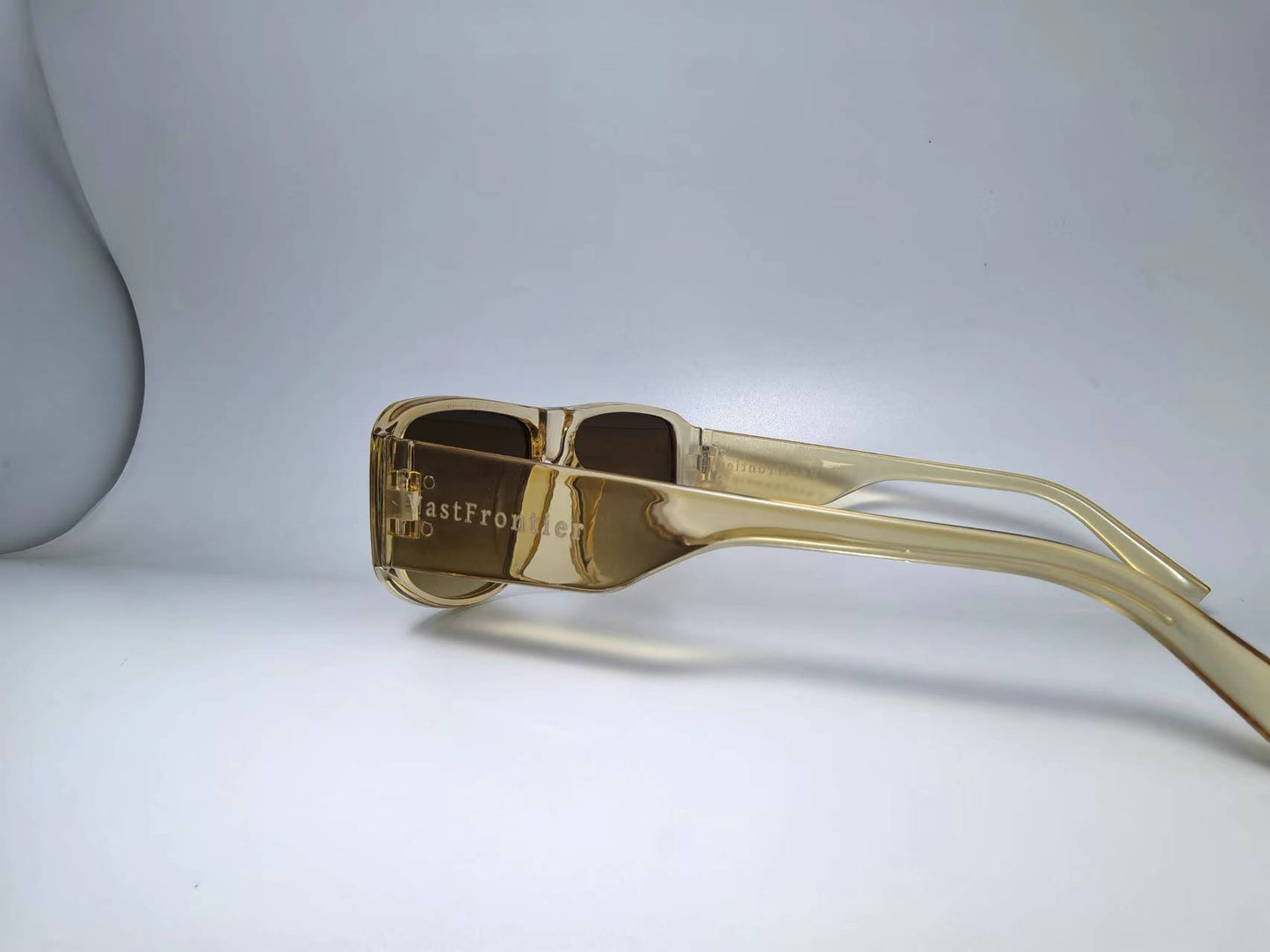 VastFrontier Luxury Translucent Rectangle Sunglasses 43-6