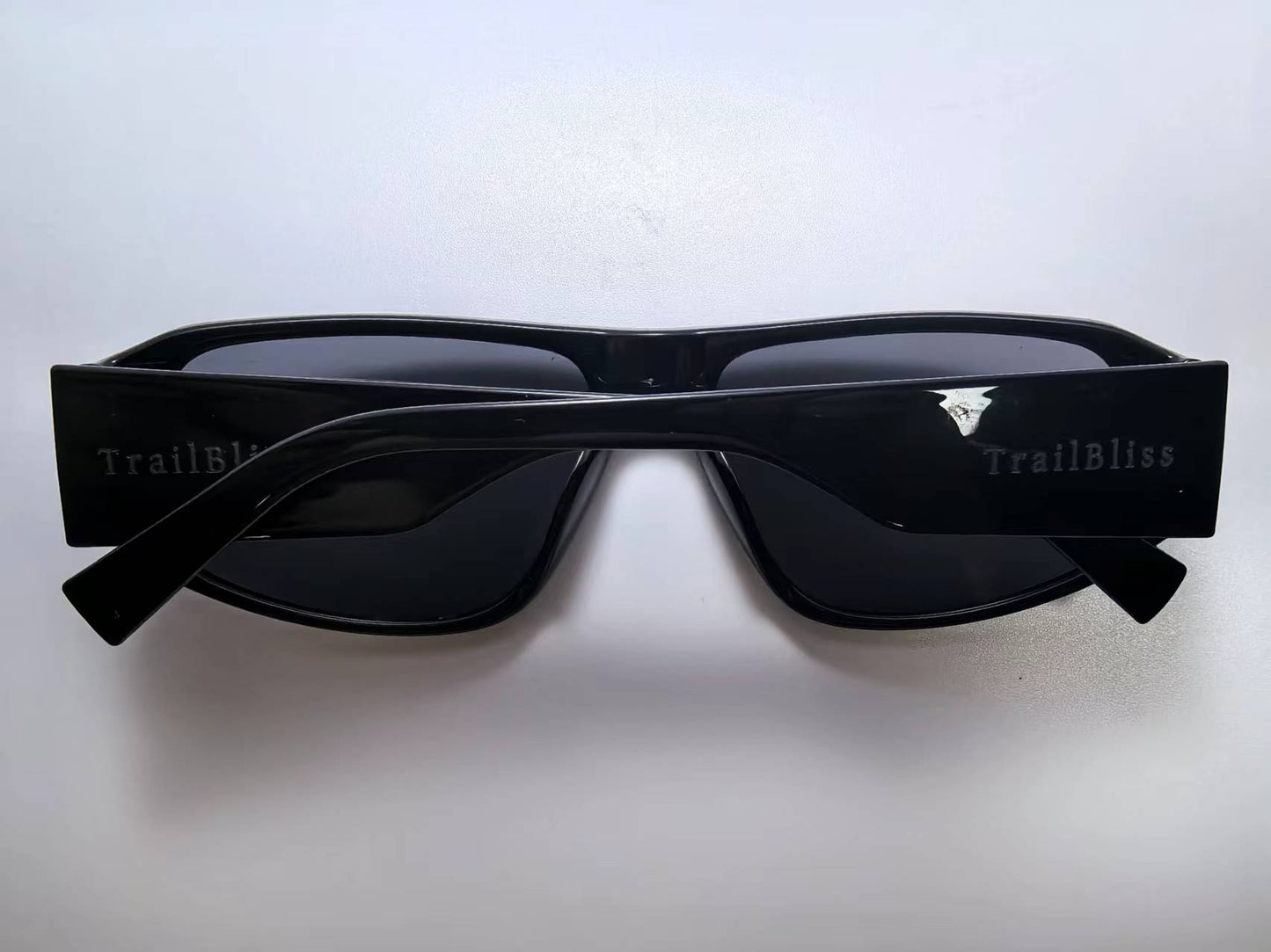 TrailBliss Retro Rectangle Polarized Sunglasses S32-1